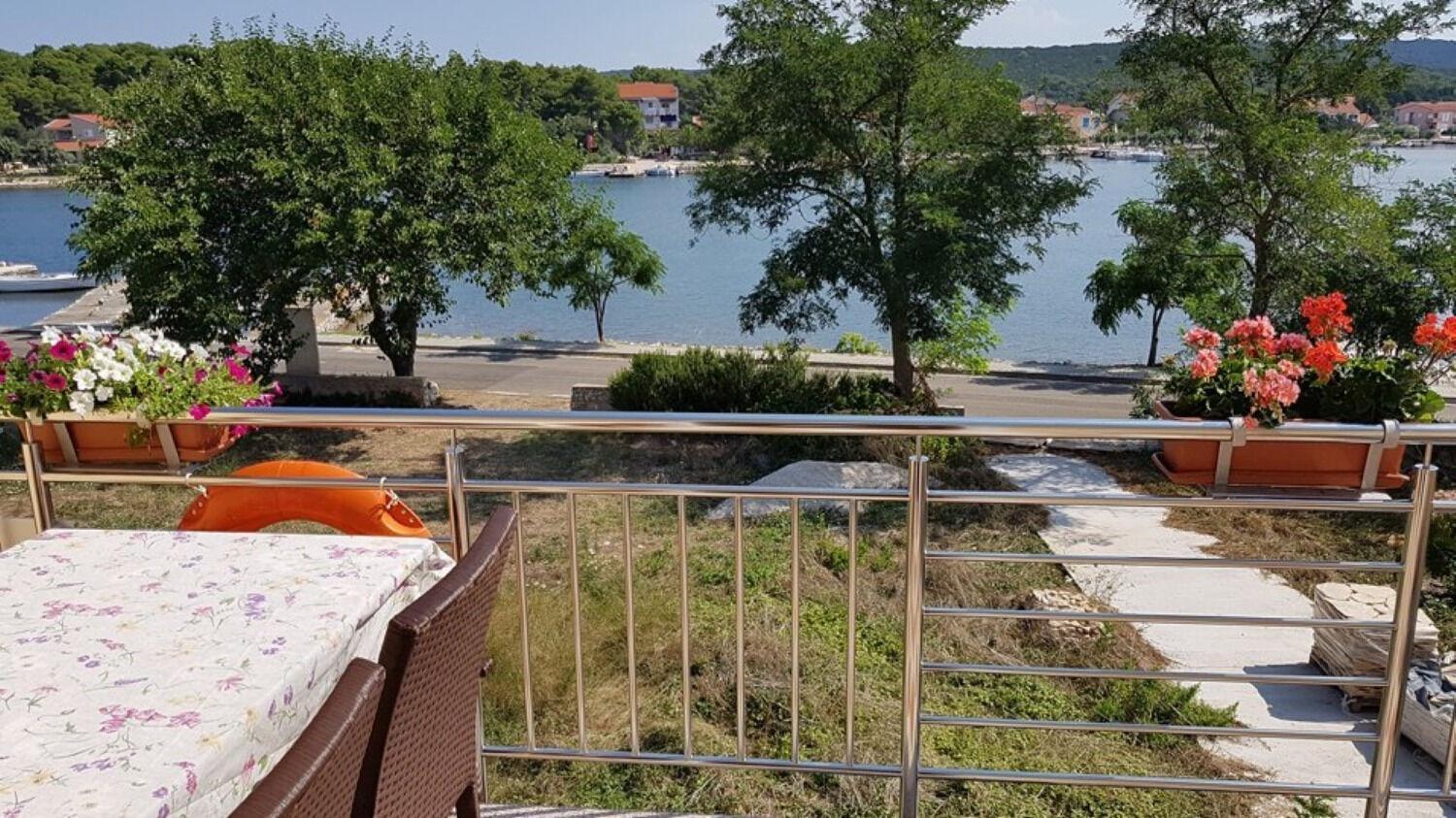 Apartment Zvone Veli Rat Exteriér fotografie